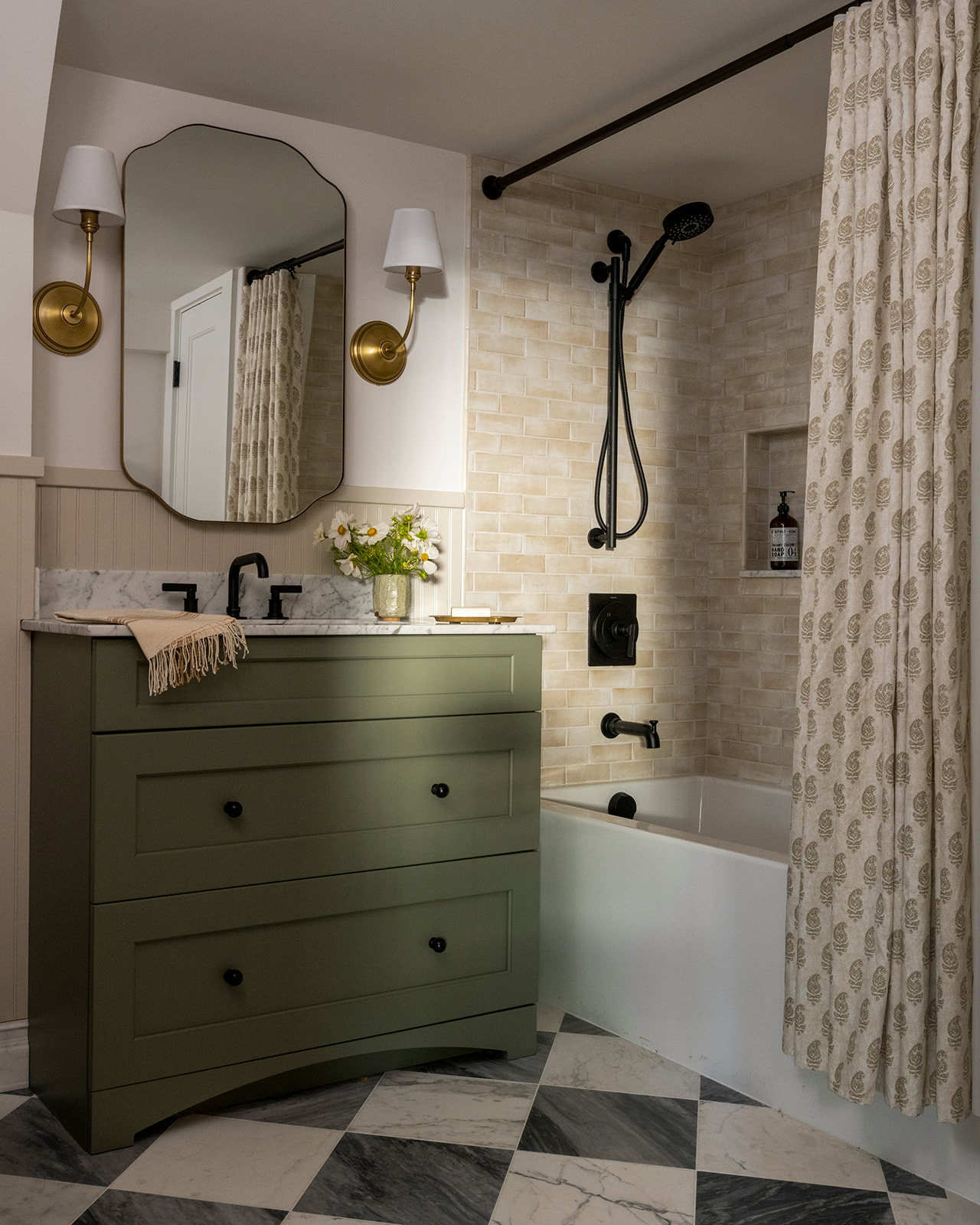Green Lake Tudor Project Image 12