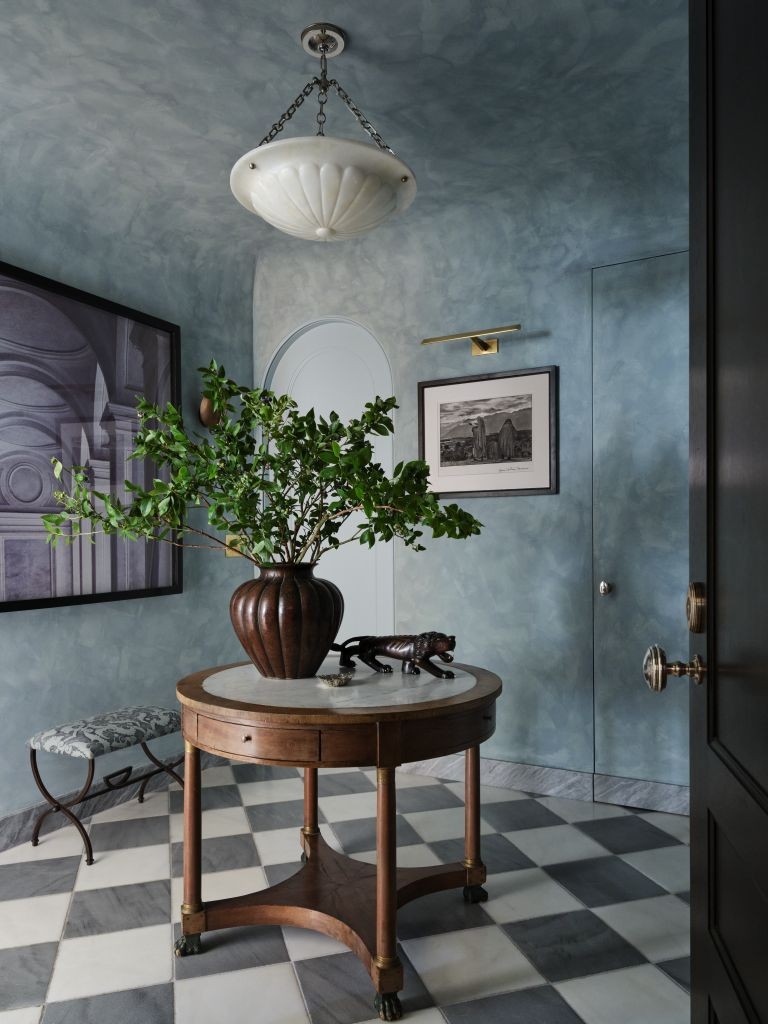 Upper East Side Apartment Main Image