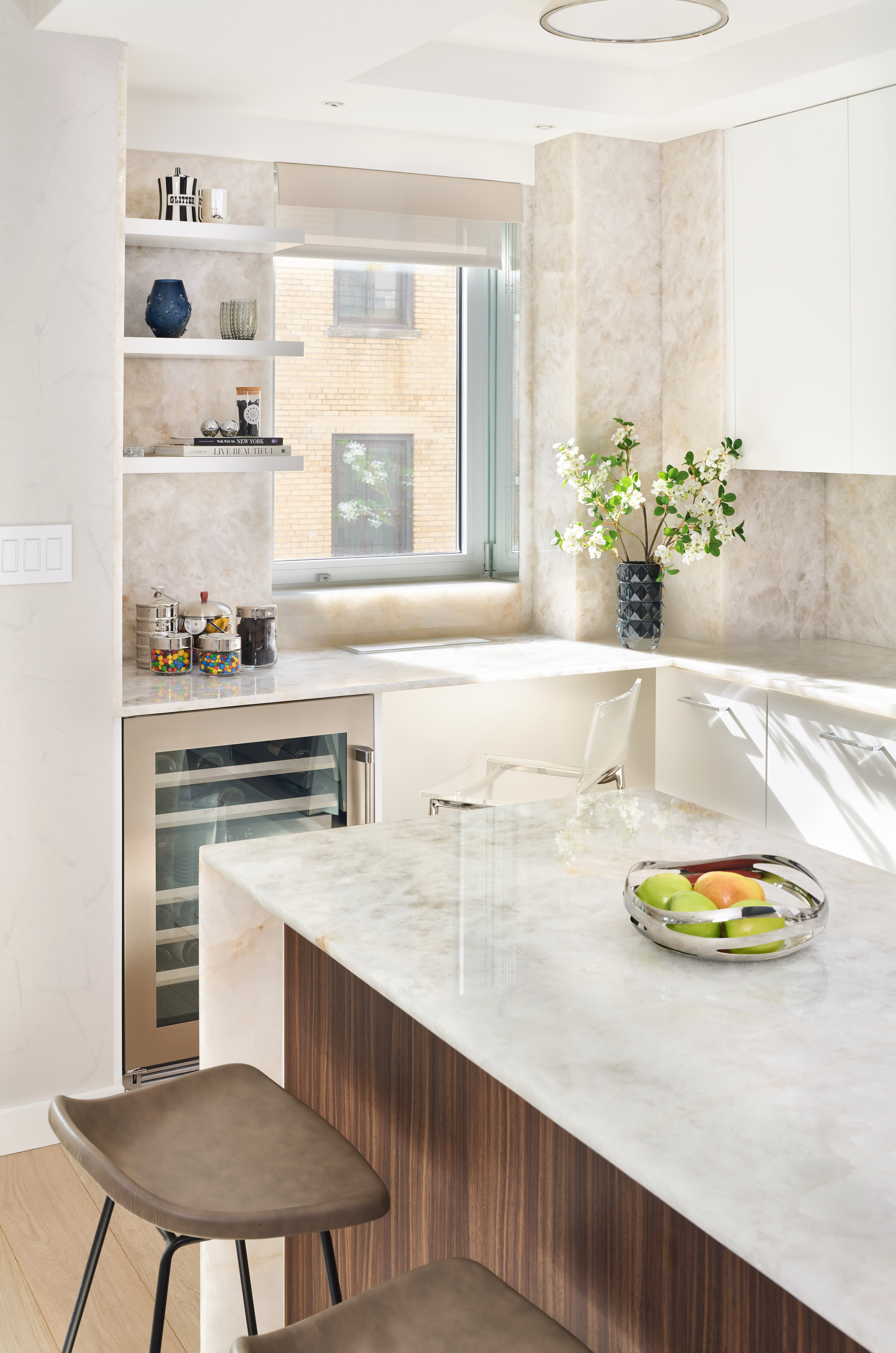 Madison Avenue Image 5