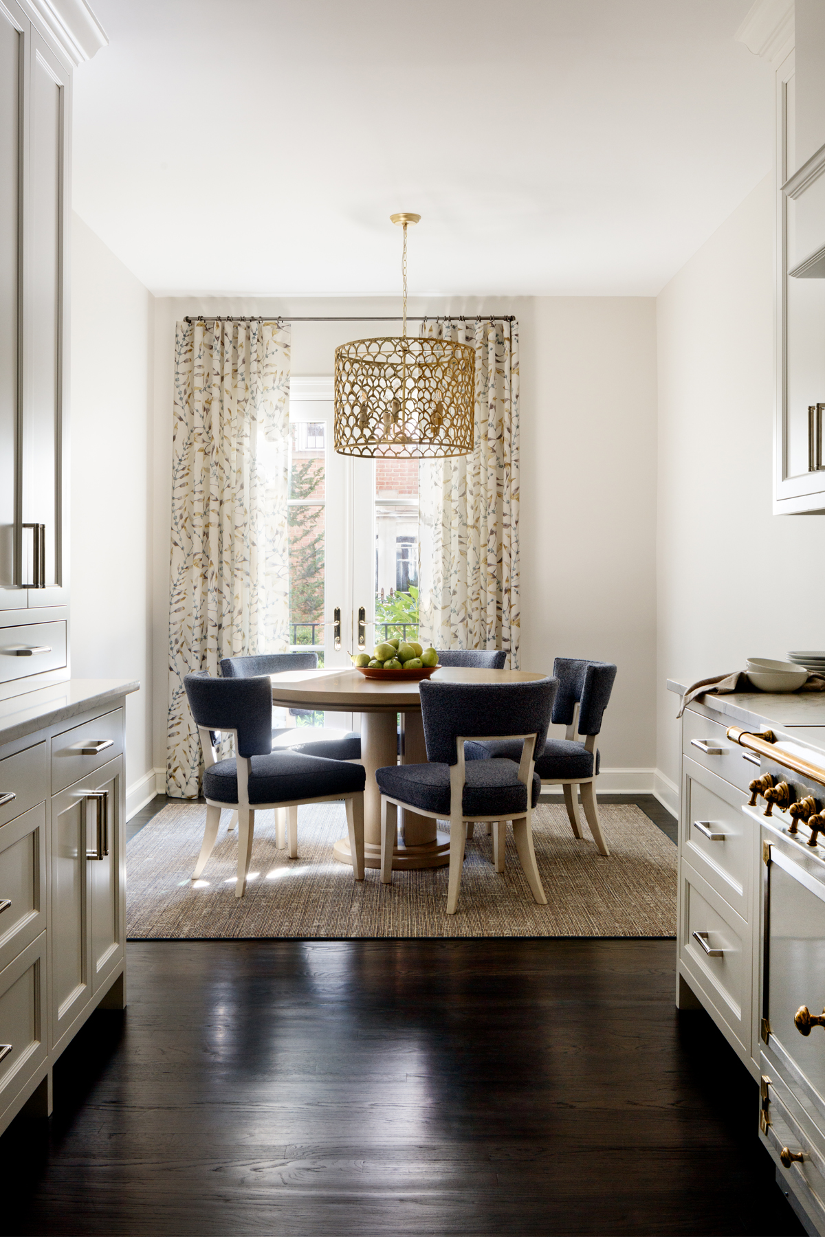 Transitional Townhouse Image 5