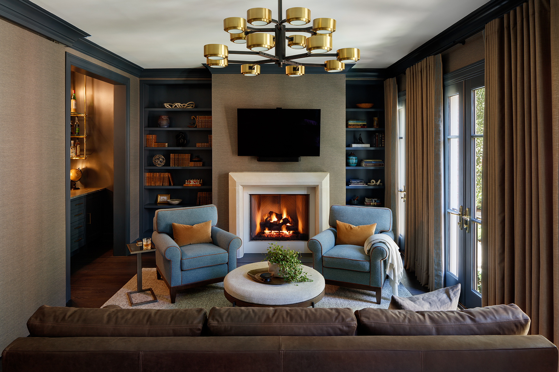 Transitional Townhouse Image 9