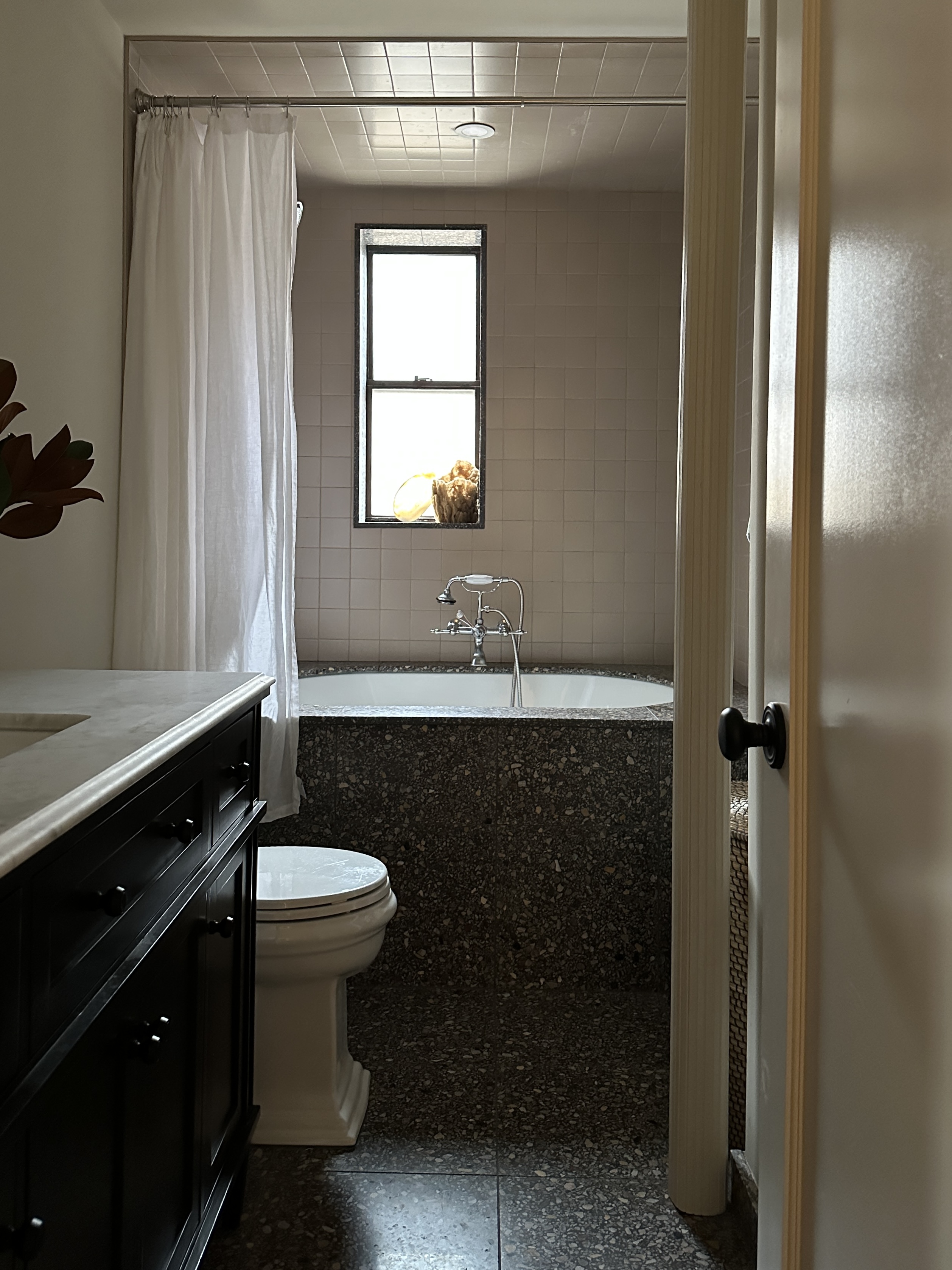 Ridge Apartment Image 6