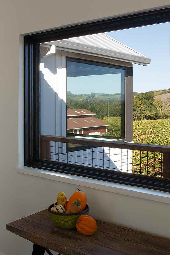 Vineyard Farmhouse Image 7