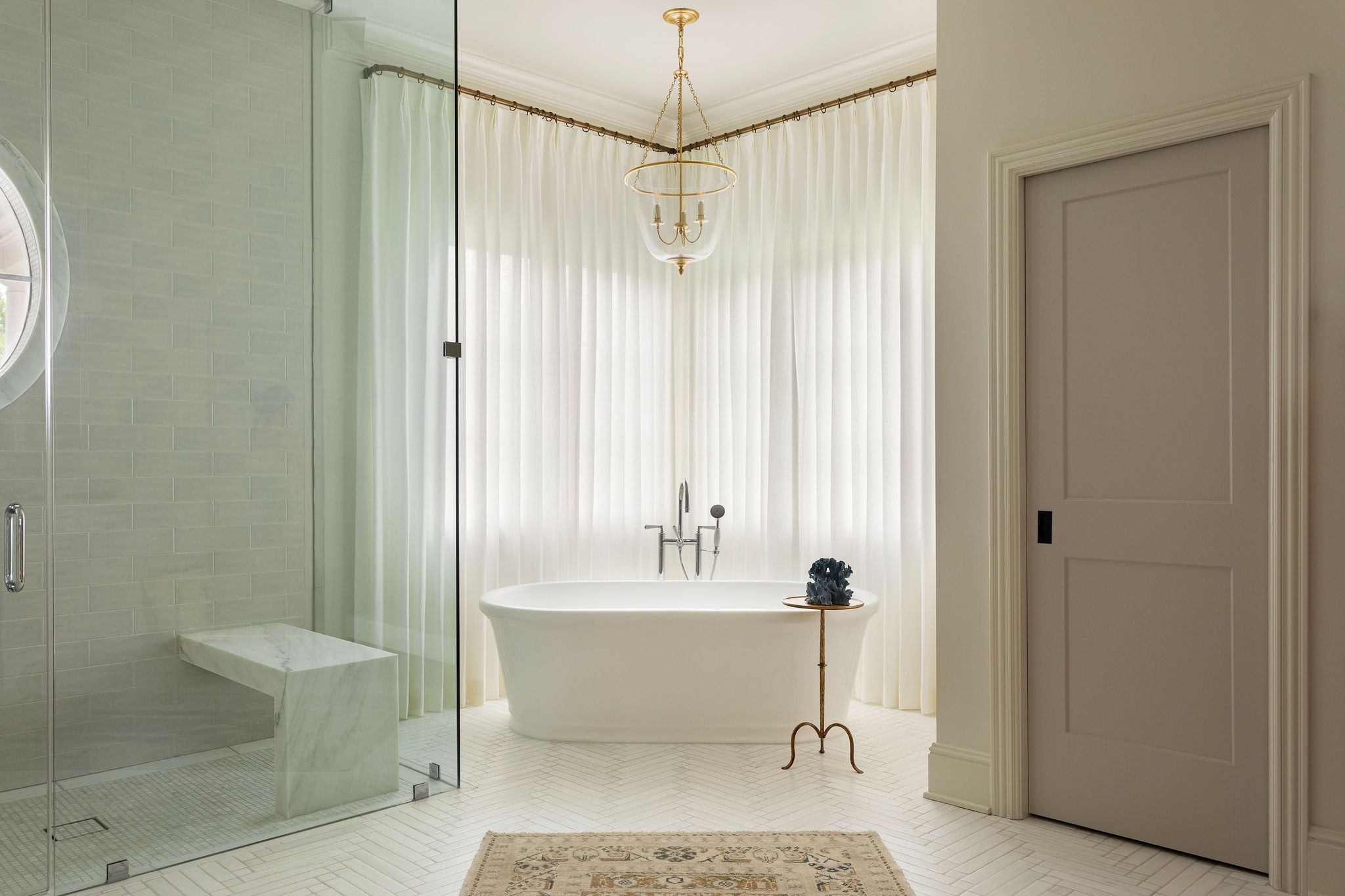 Lush Bathroom  Image 1