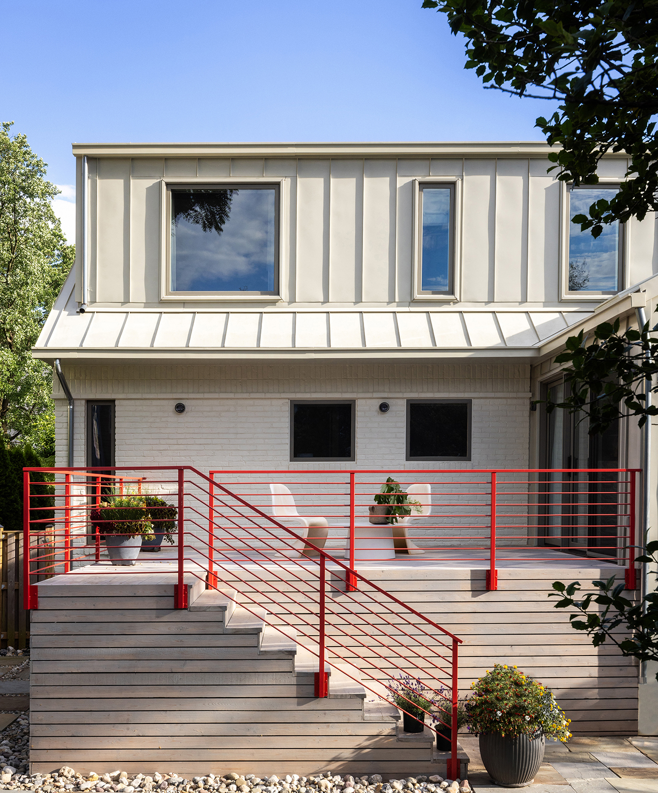 Modern Cottage Image 1