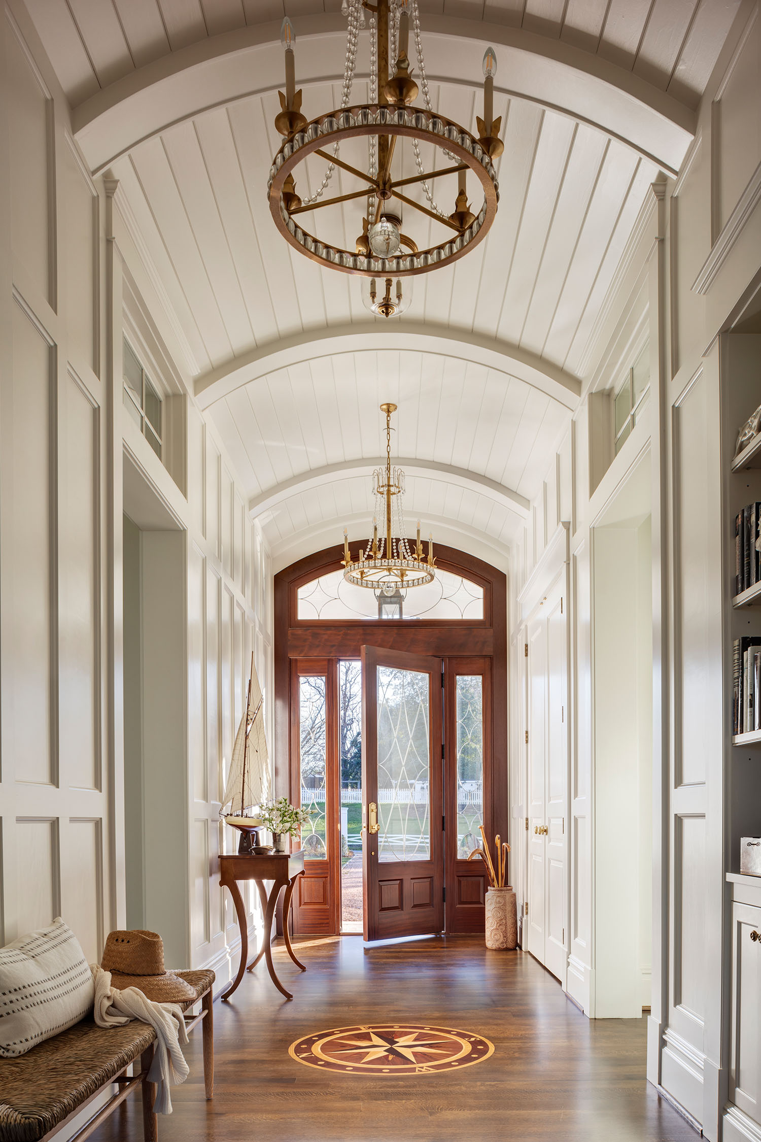 Shingle Style Elegance Image 5
