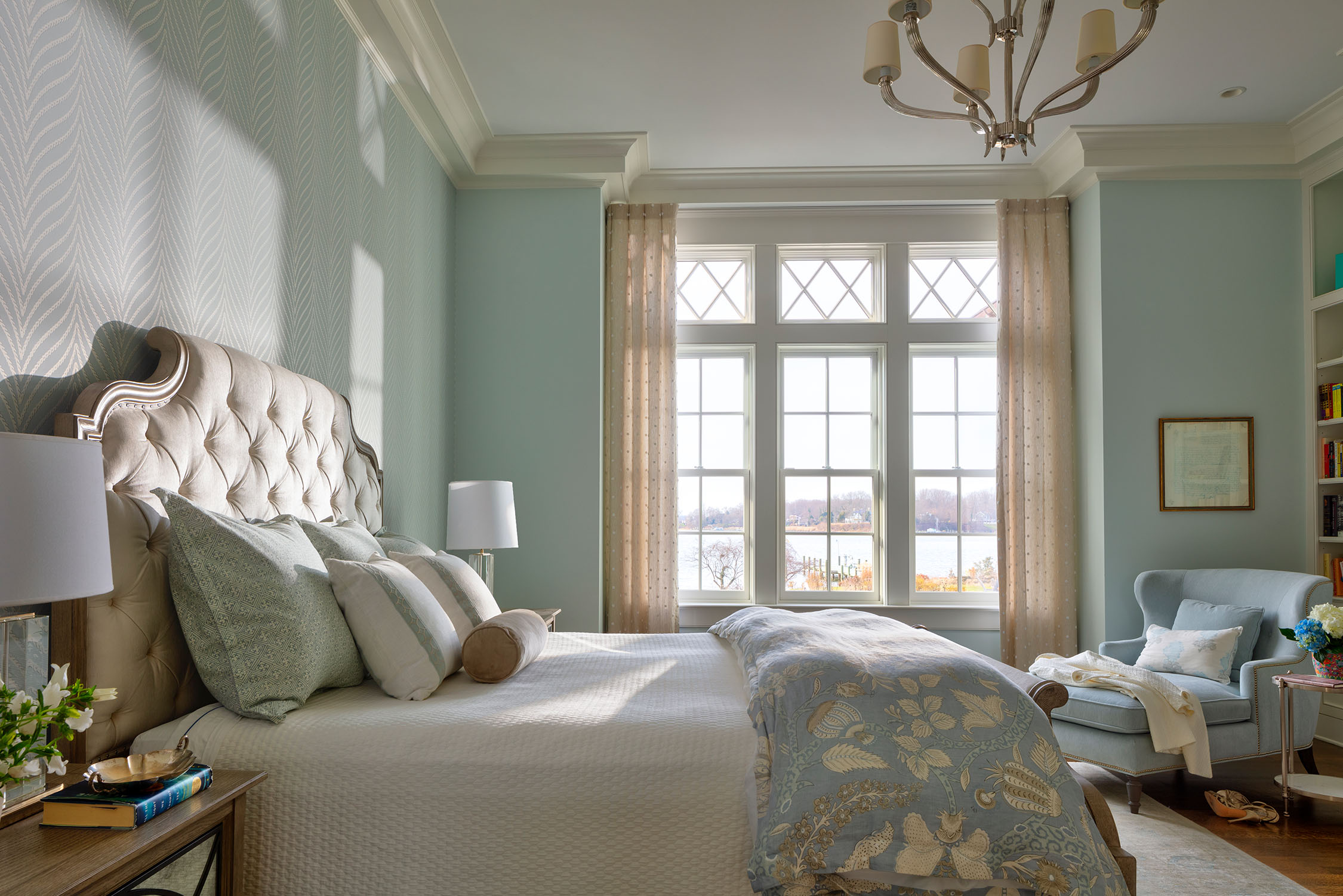 Shingle Style Elegance Image 14