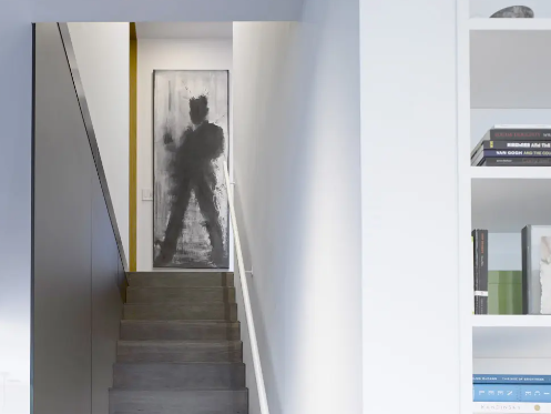 West Village Townhouse Image 17