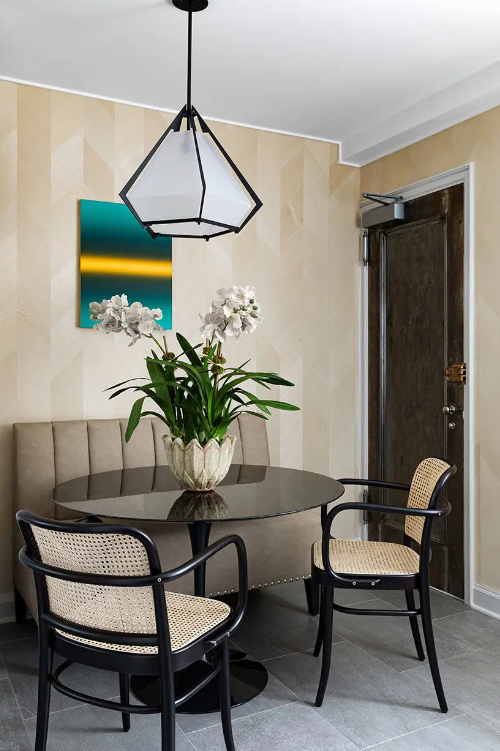 Upper West Side Pied-A-Terre Image 6
