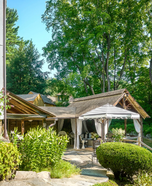 Tuscan Living Image 4
