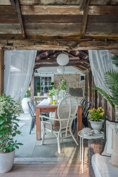 Tuscan Living Image 15