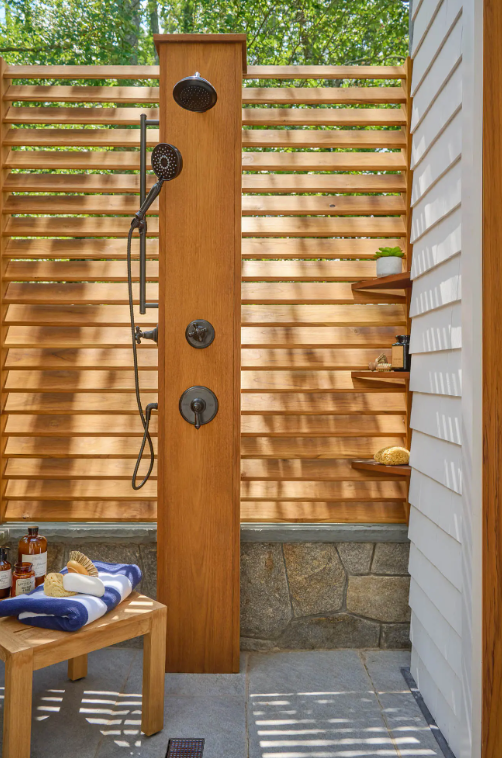 Town & Country Image 16