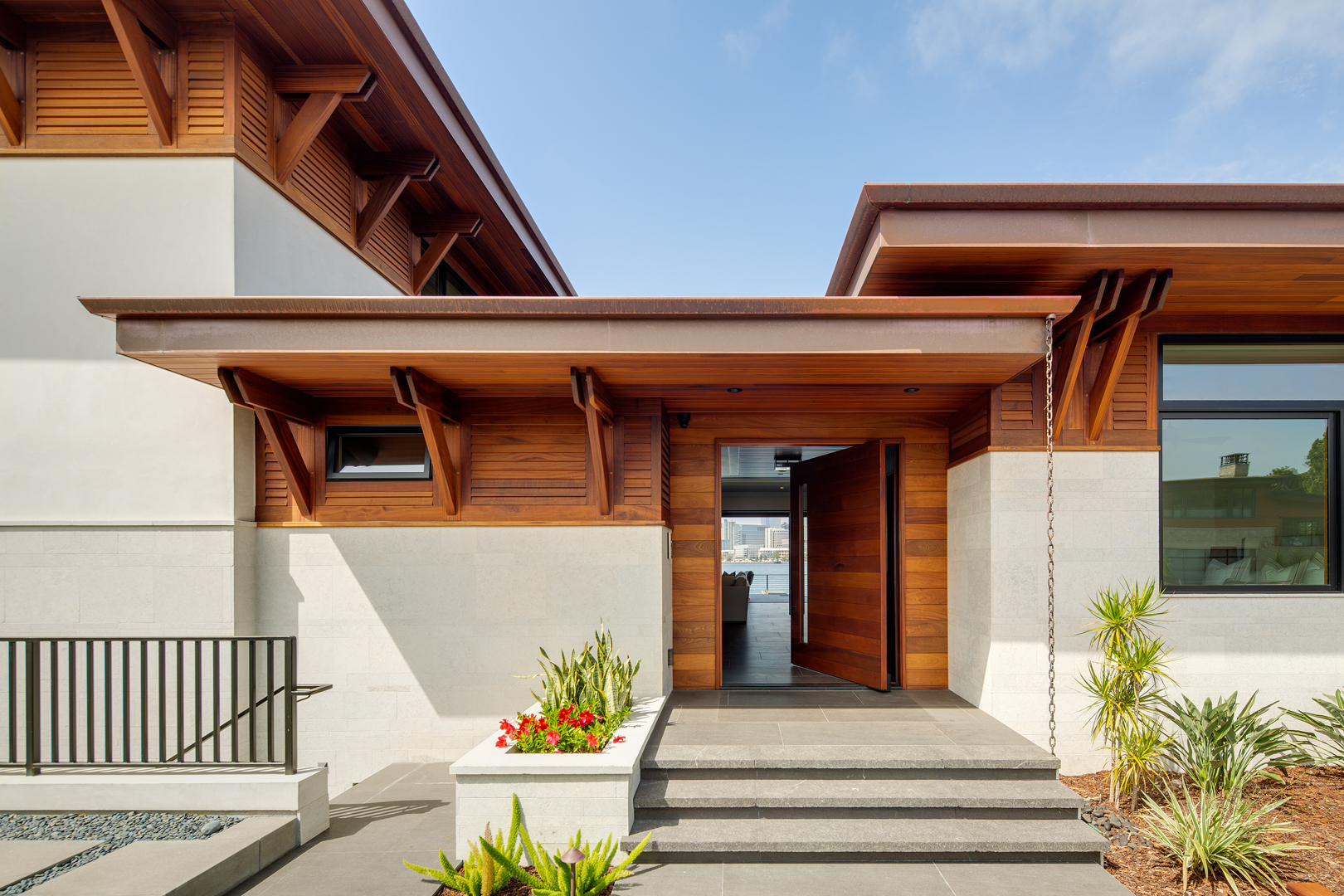 Tropical Bayfront Residence Image 12