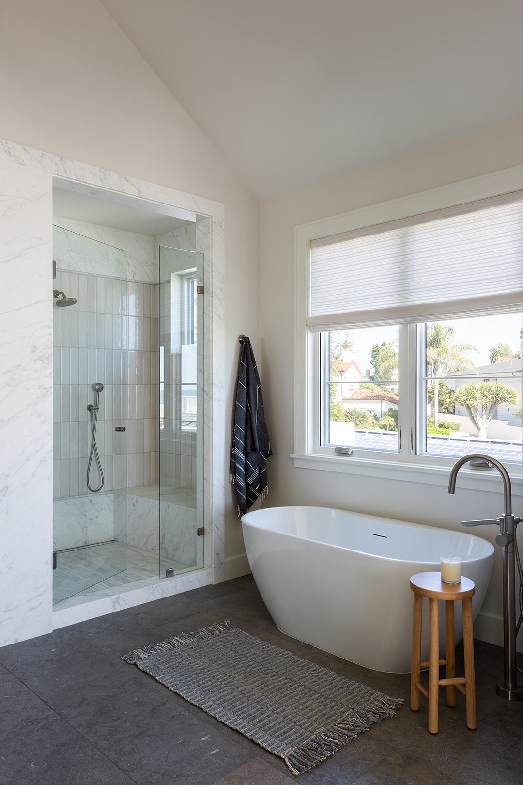 Central Beach Residence Image 2
