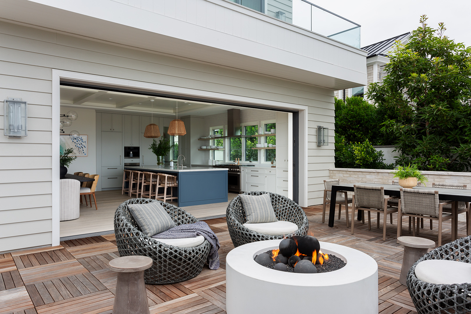 Central Beach Residence Image 13