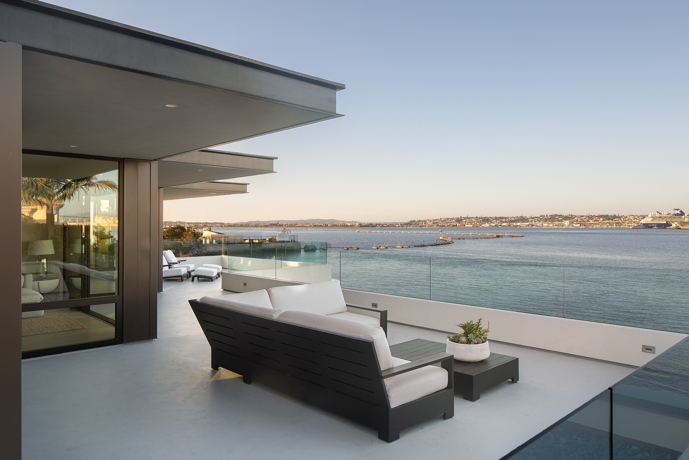 Coronado Bayfront Image 10