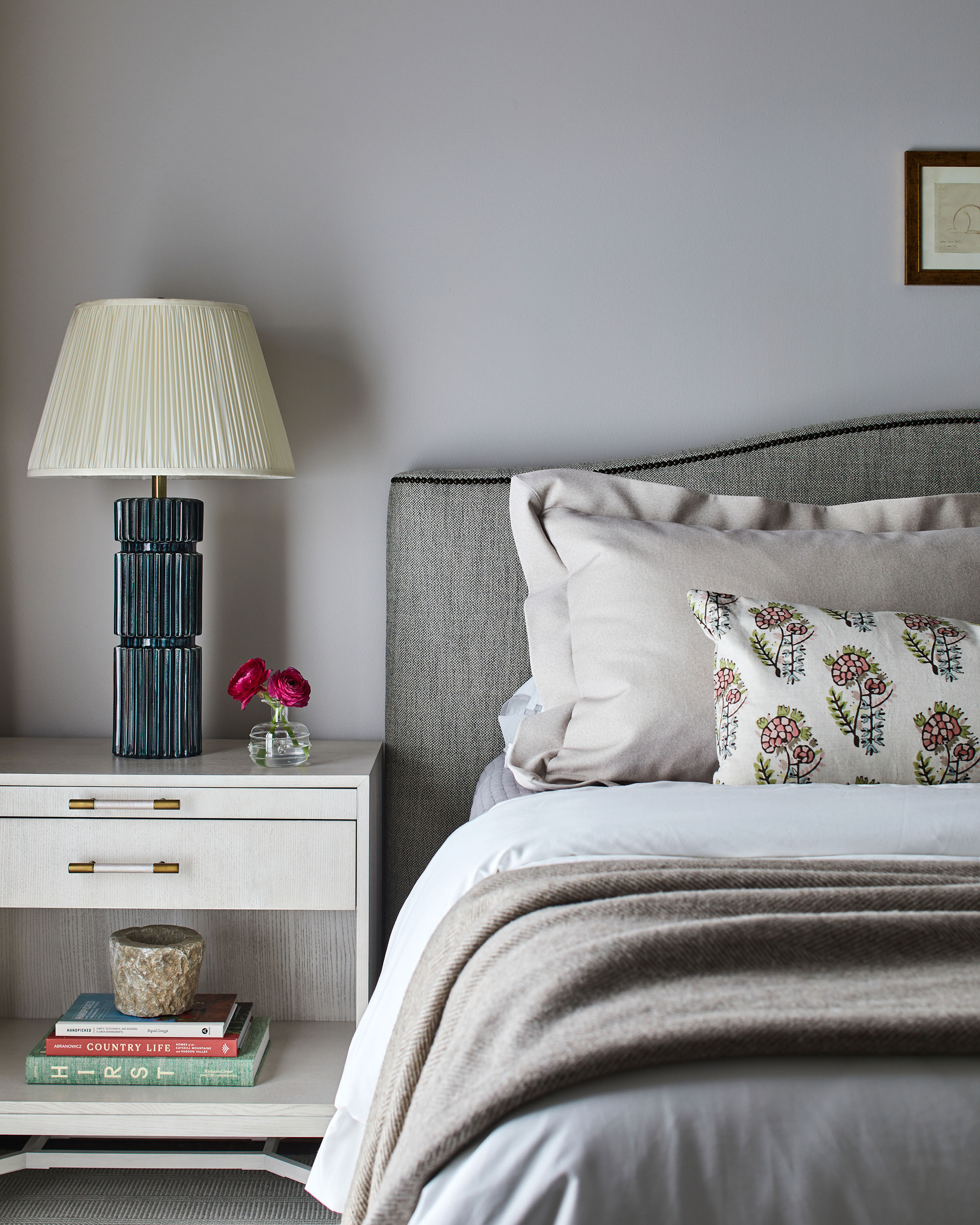 Hidden Ridge Guest Bedroom Overlook Main Image