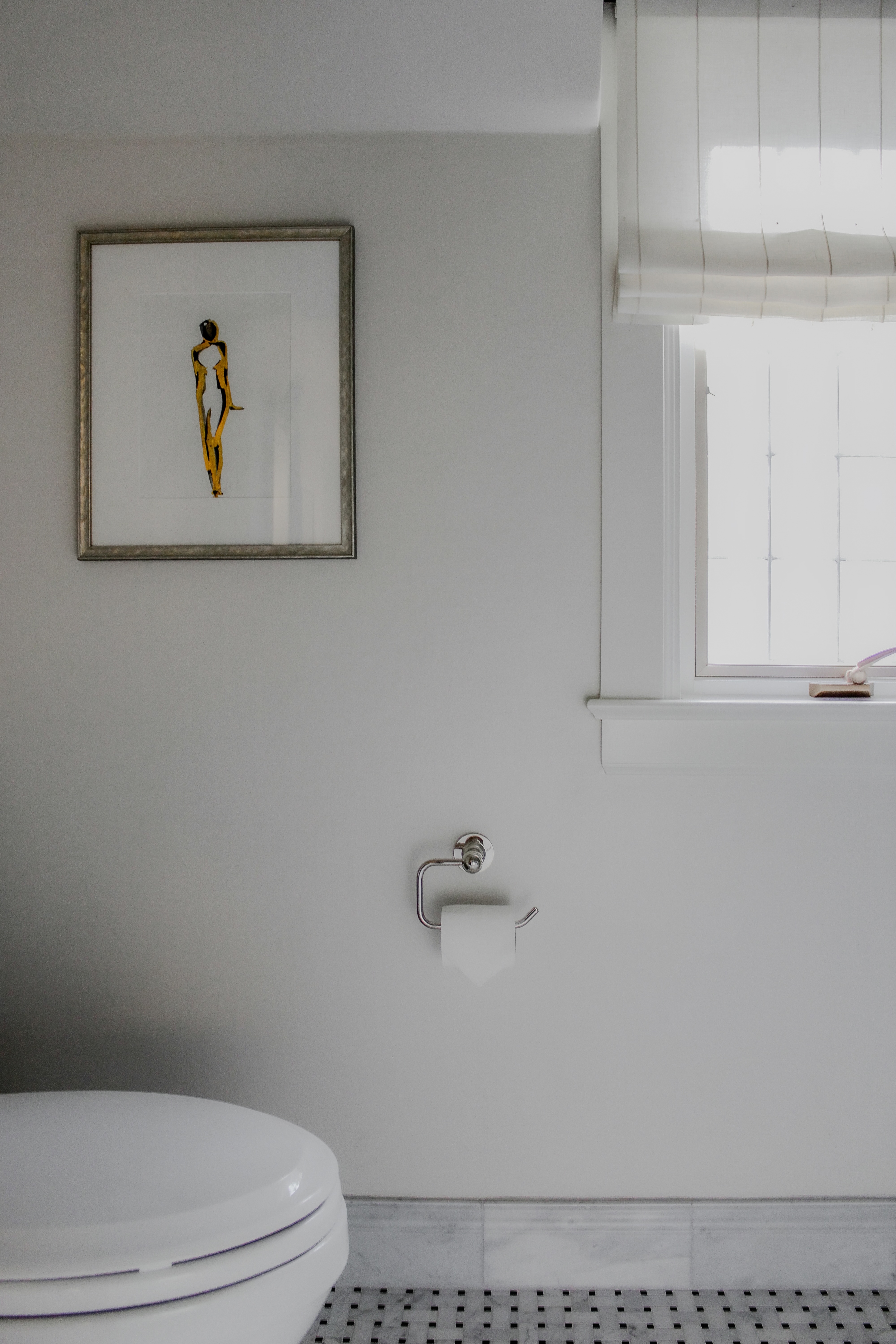 Heirloom English Tudor Guest Bathroom Image 7