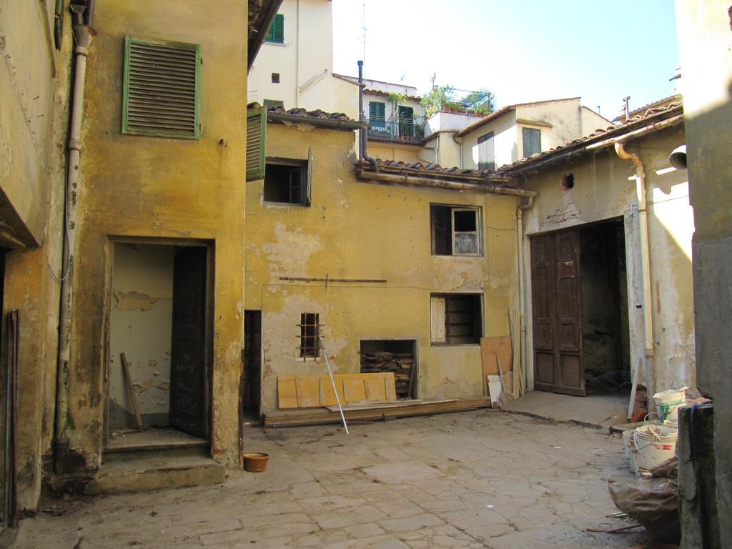 Converted Carpenter's Studio  in Florence, Italy Image 2