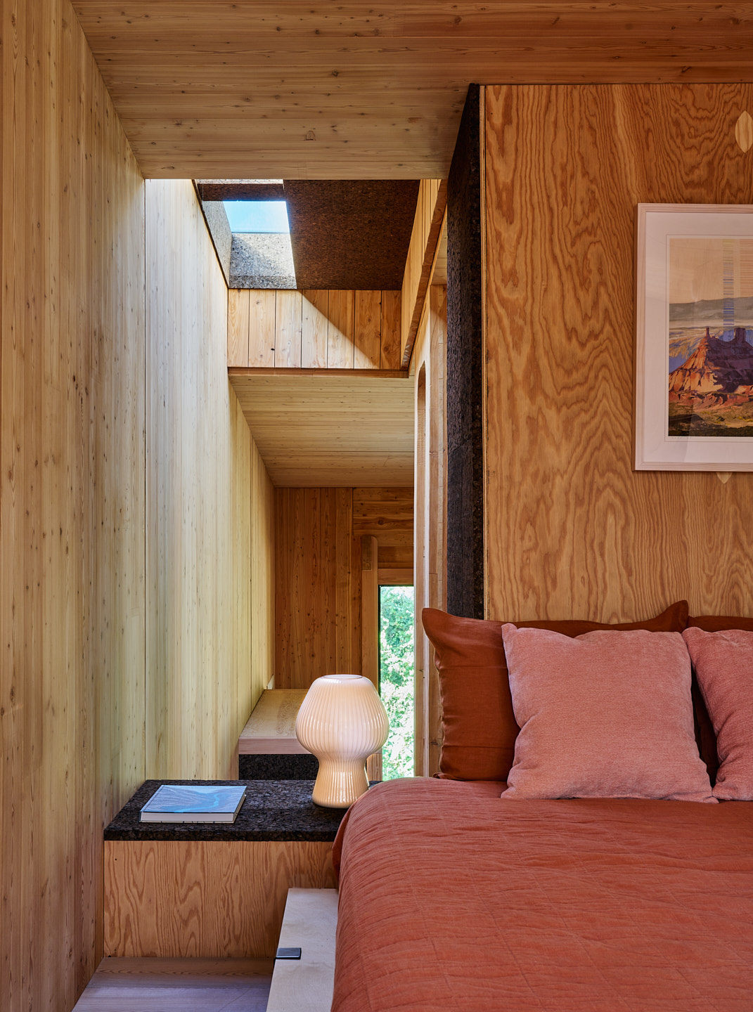 Cross Cabin Image 14