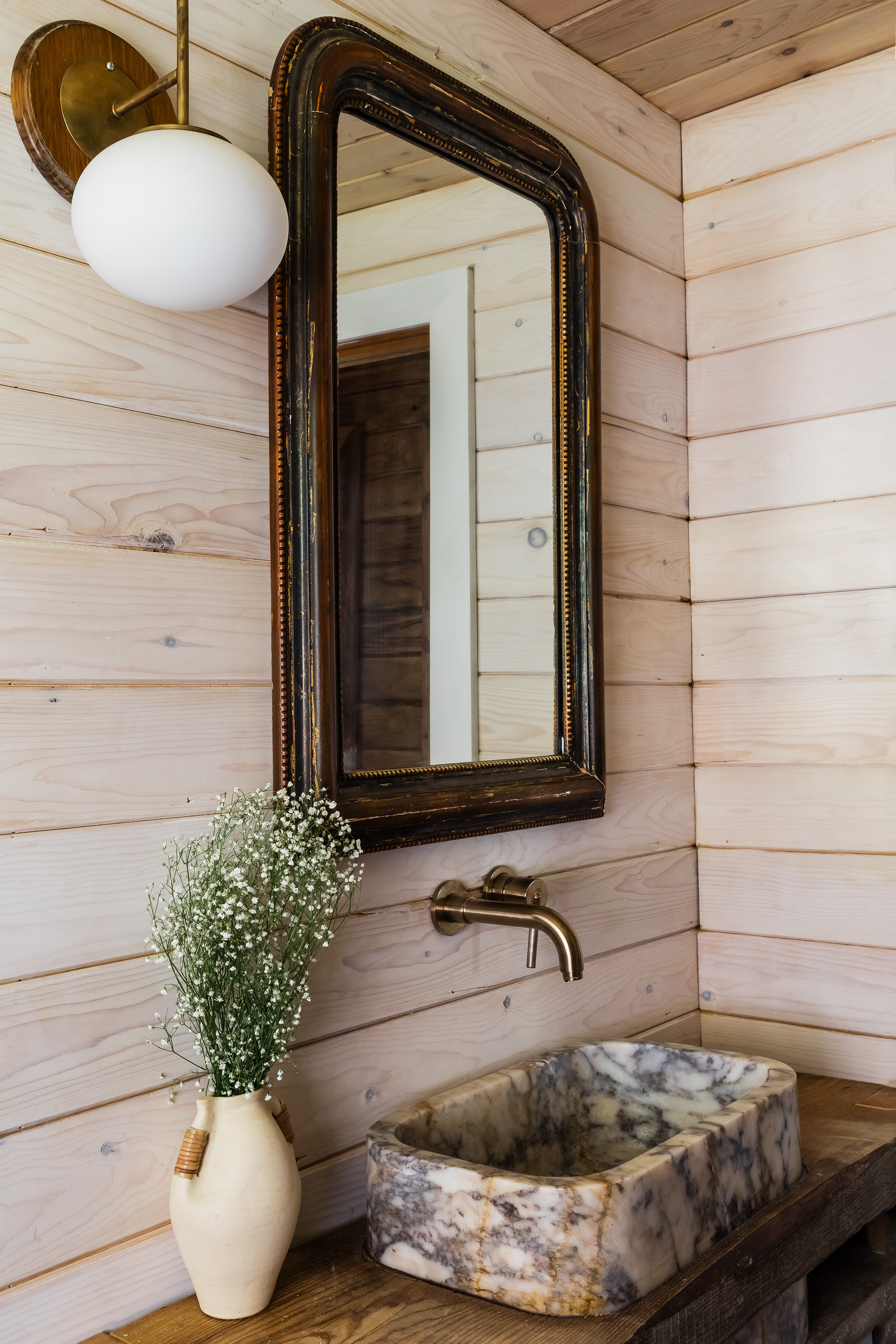 Lawless Log Cabin Main Image