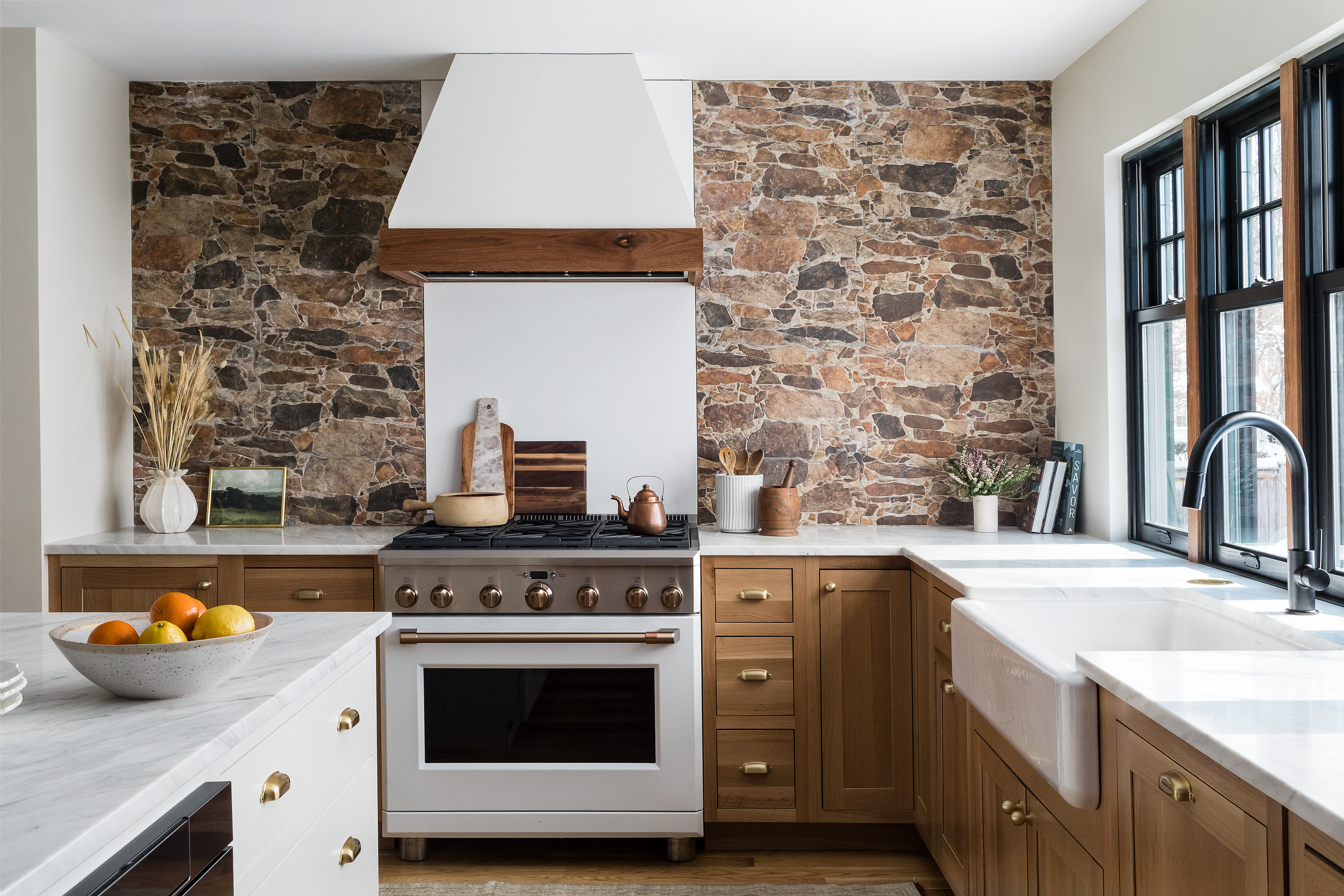 Folksy Kitchen Image 3