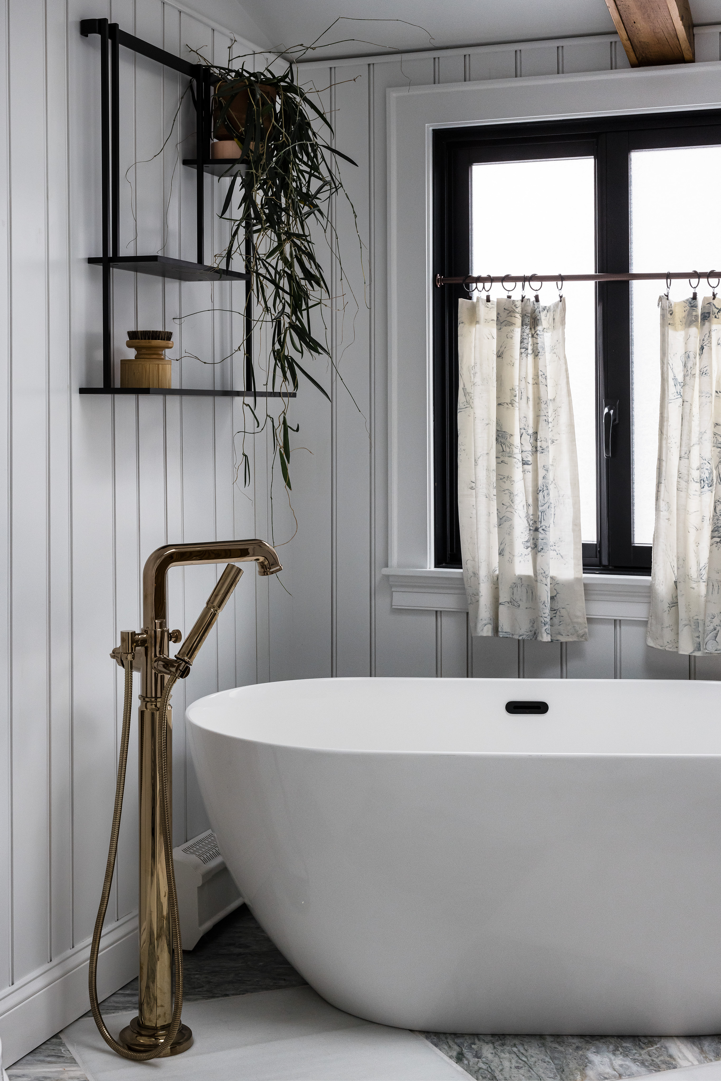 Eclectic British Aesthetic Image 8