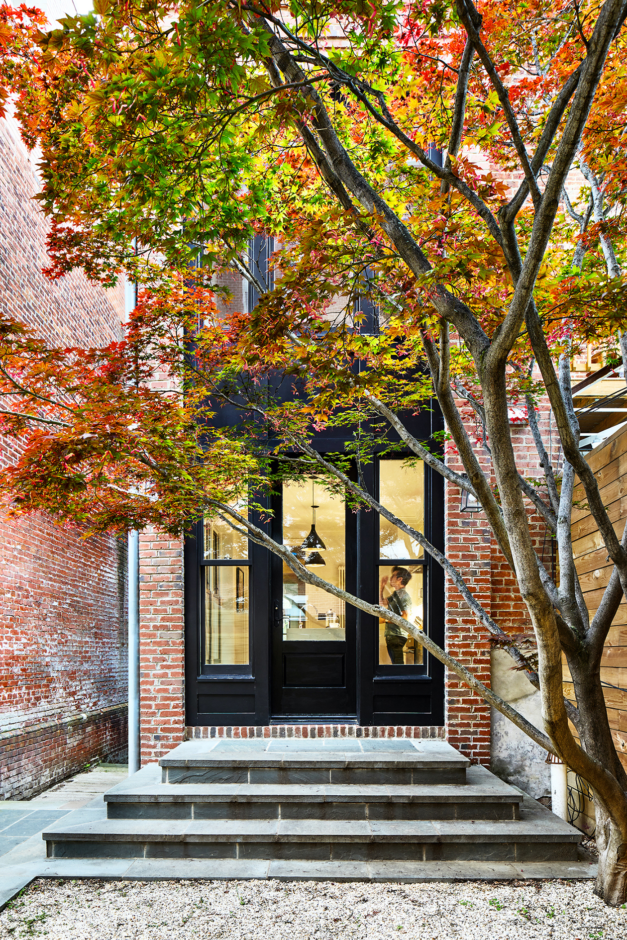 Historic Shaw Rowhouse Image 9