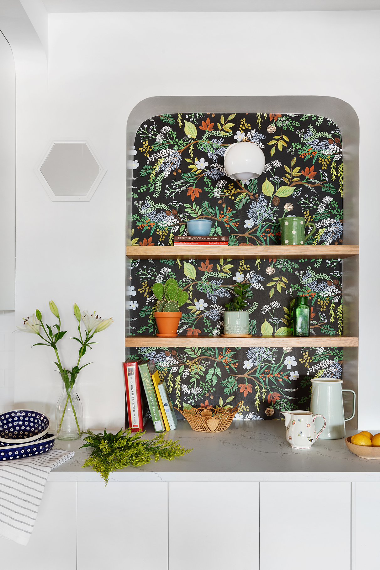 The Bright Kitchen Image 3