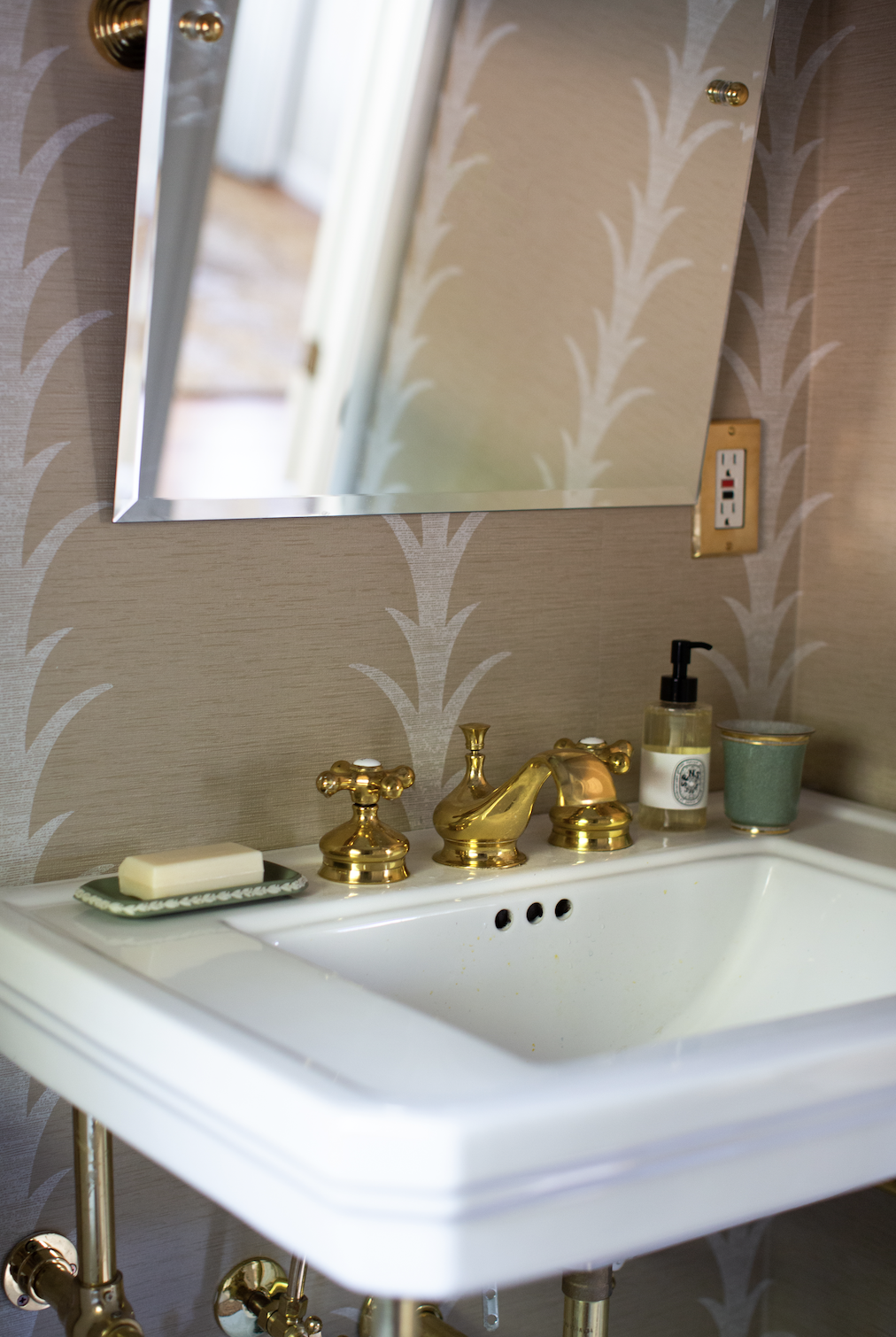 Bay Area Bungalow Image 12