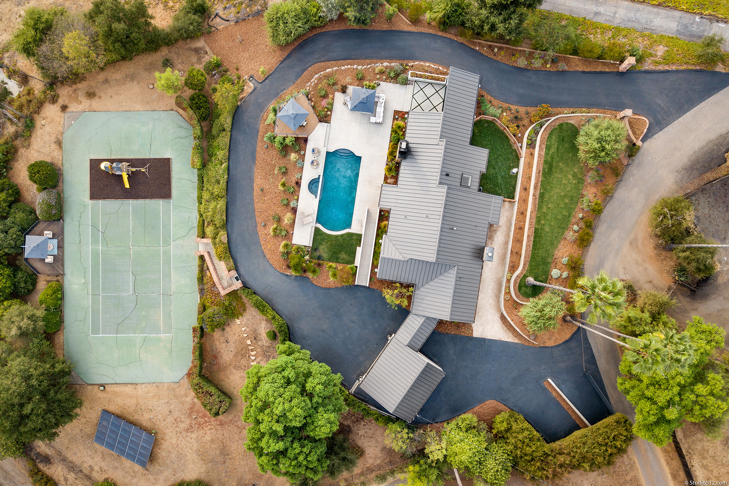 Tweed Residence Image 6
