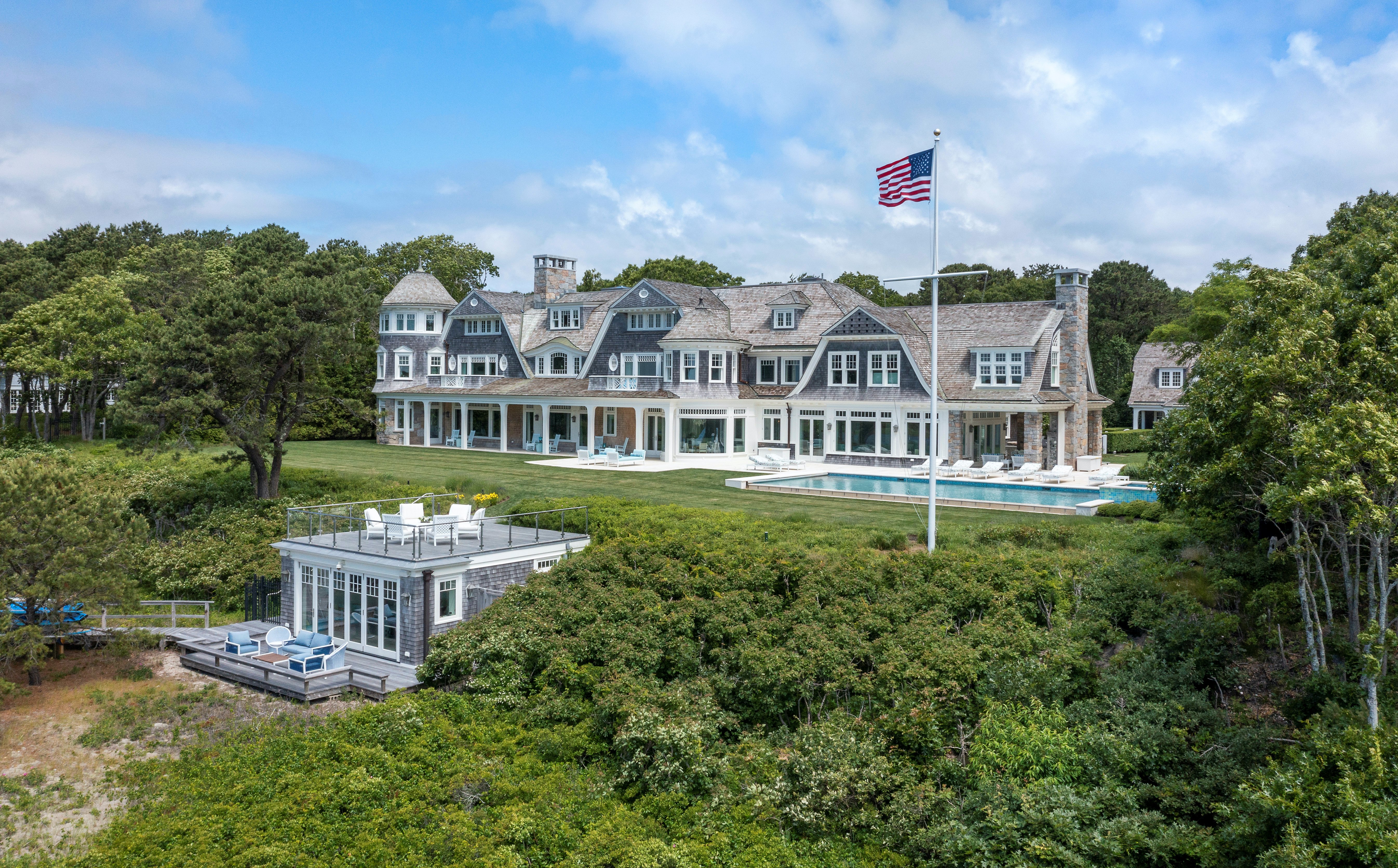 Oceanfront Escape Main Image