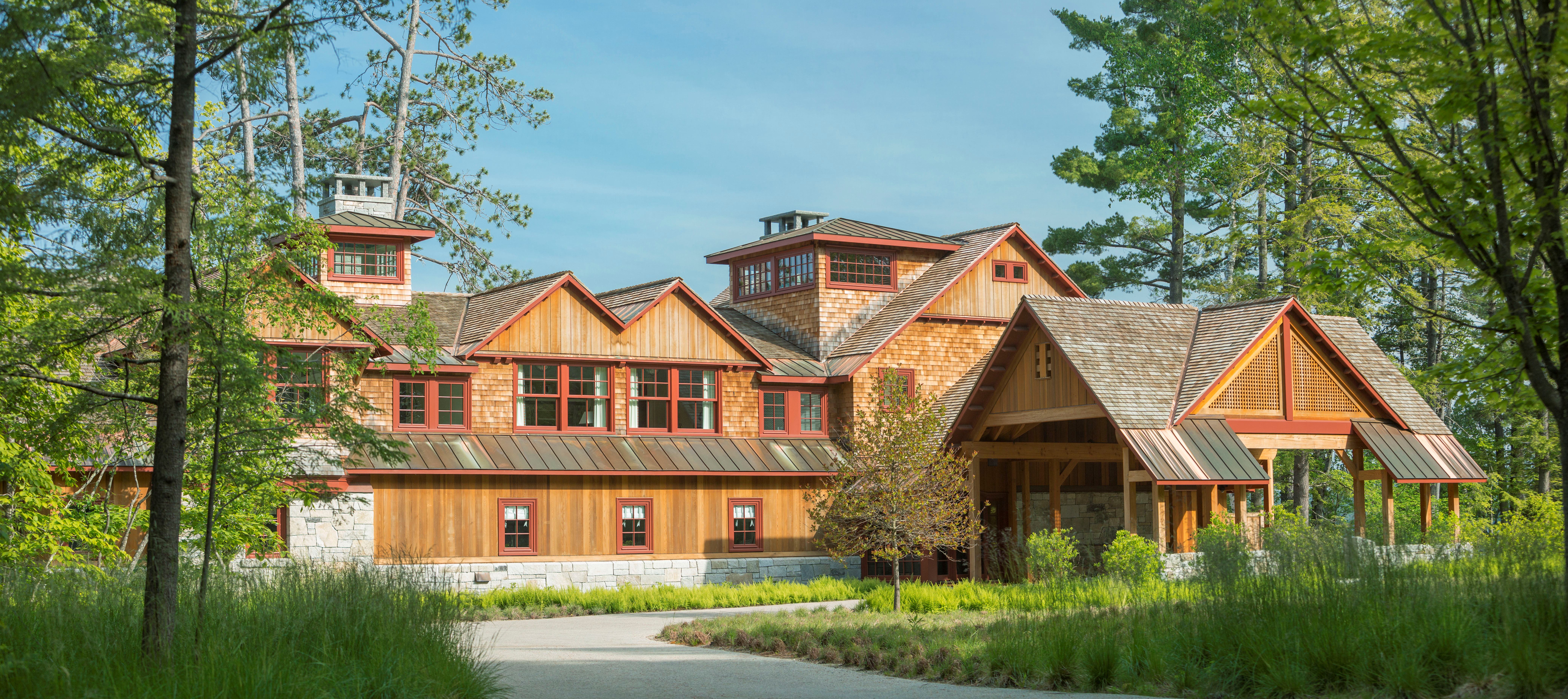 Lakeside Retreat Image 6