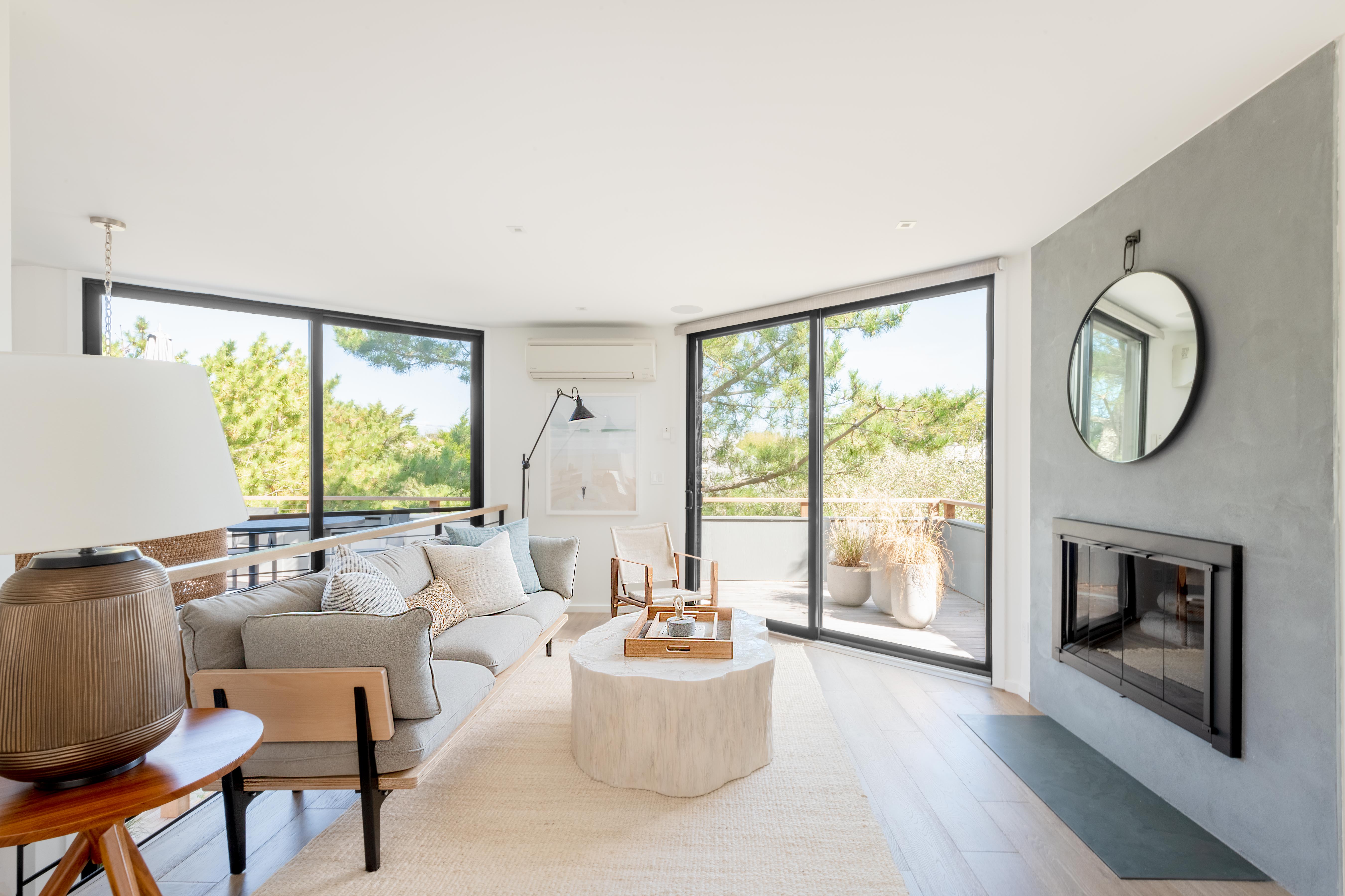 Coastal Chic Image 2