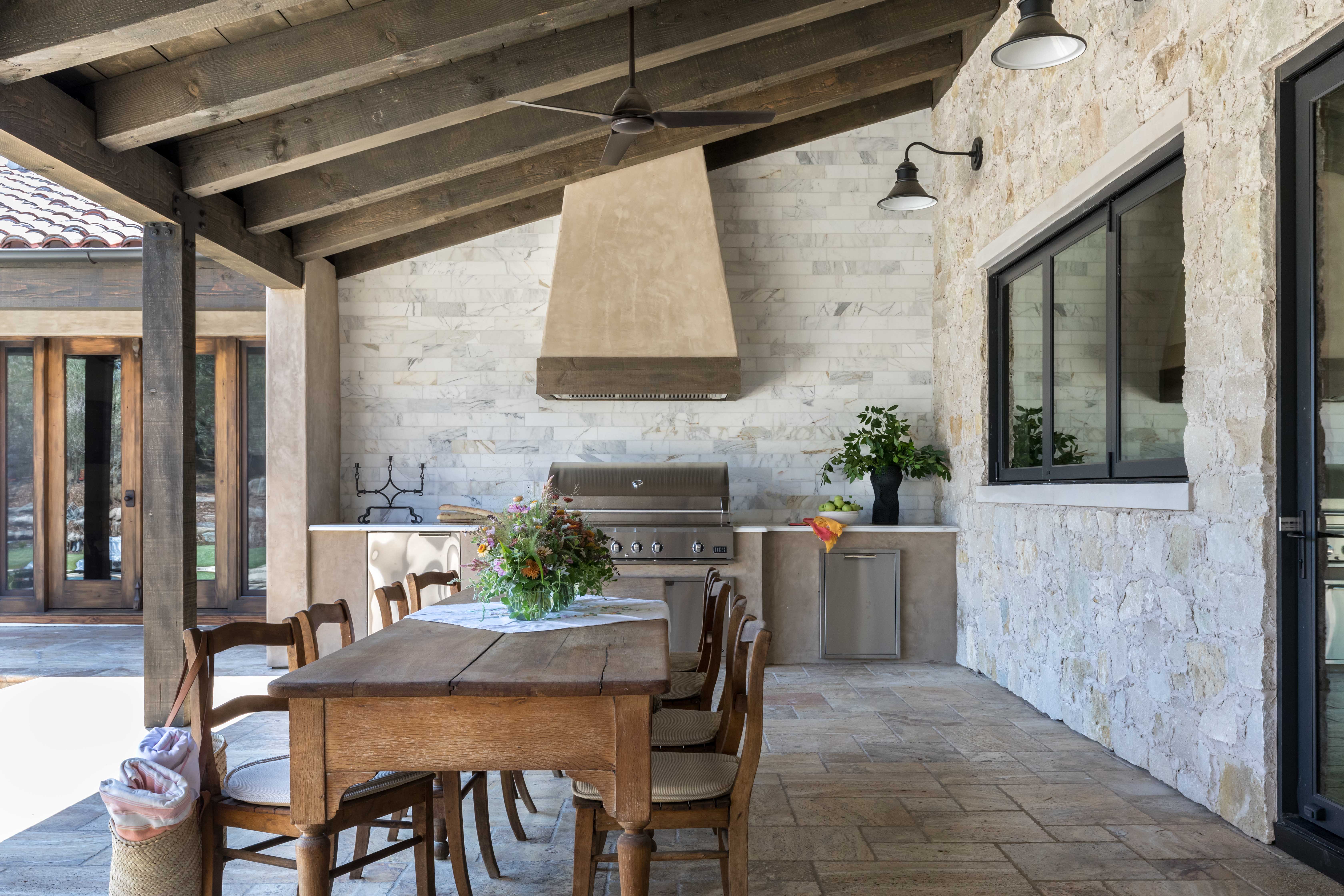 Country Villa Image 4