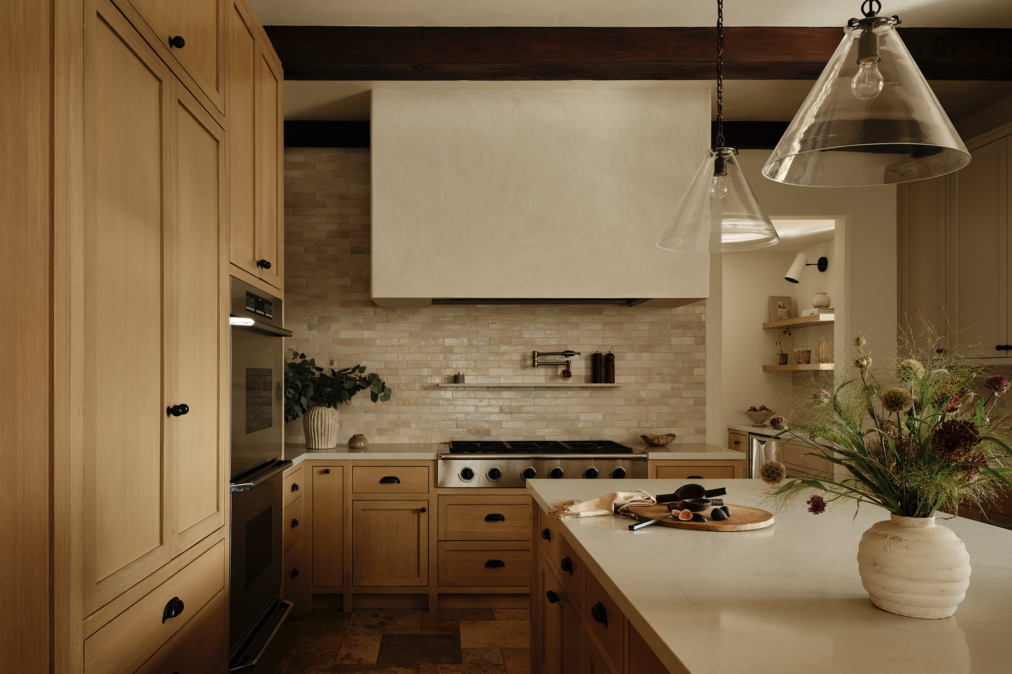Cordova Villa: Calabasas Image 1