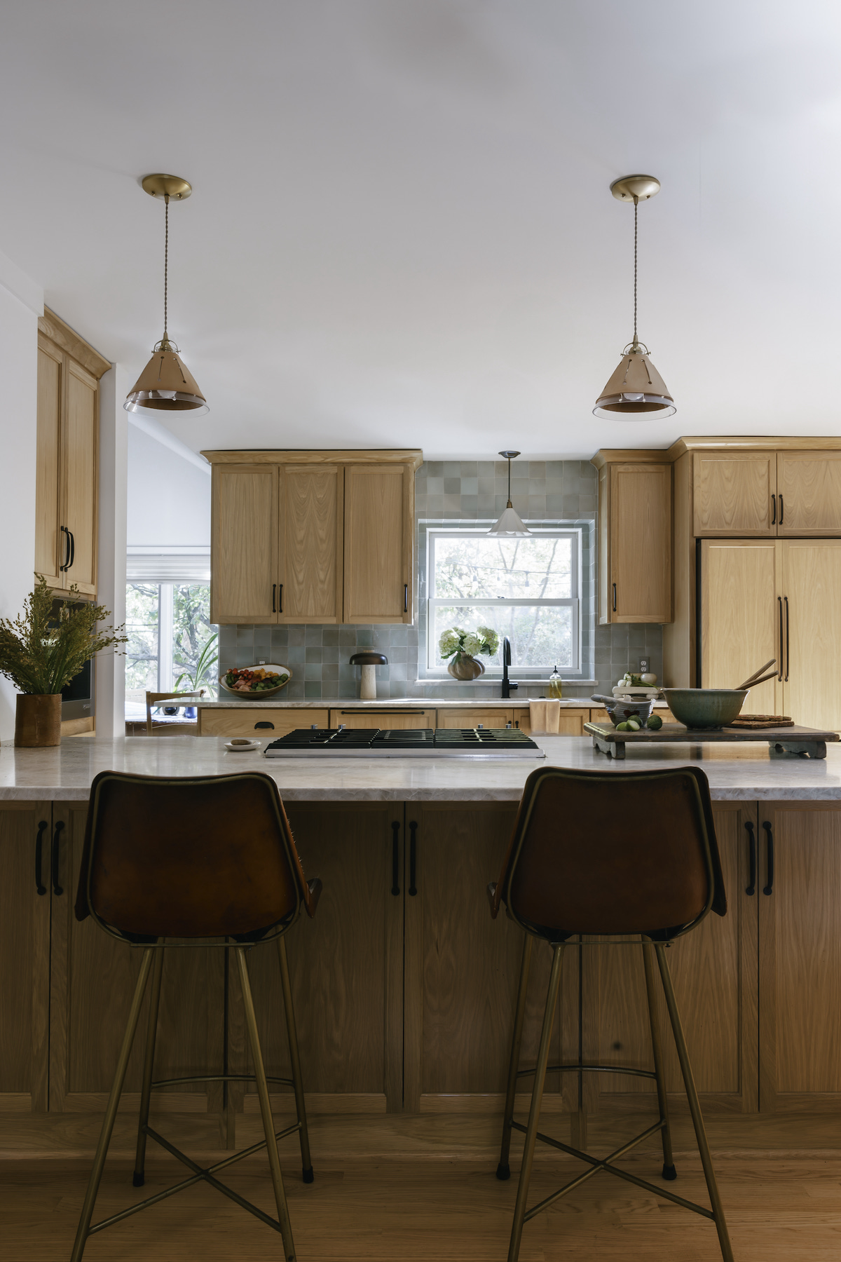 Santa Fe Modern Kitchen Image 3